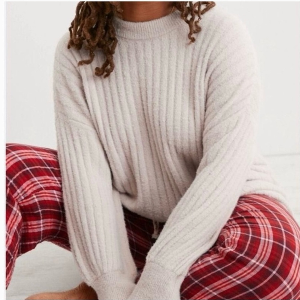 aerie Cream Ribbed Crew Neck Sweater